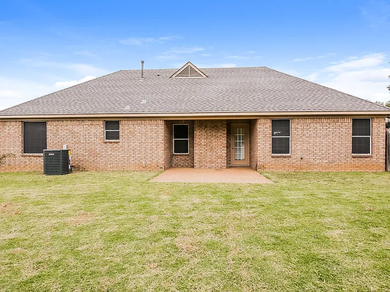 355 Village Dr — Photo 16