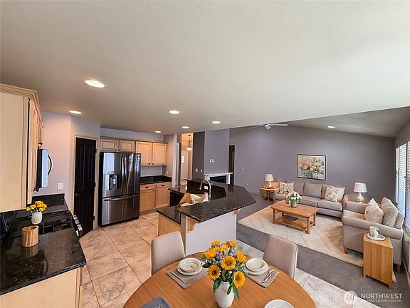 3rd image of 8428 Veterans Drive SW