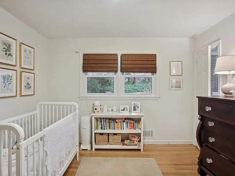 364 Westside Dr — Photo 16