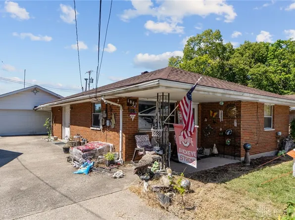 1067 Harvard Ave, Fairborn, OH 45324