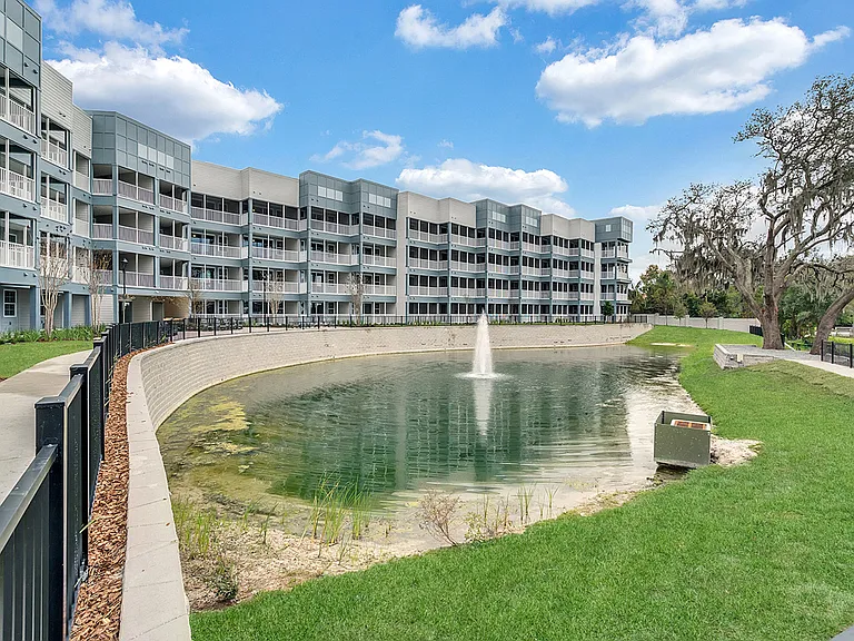 WaterVue at Longwood — Photo 20