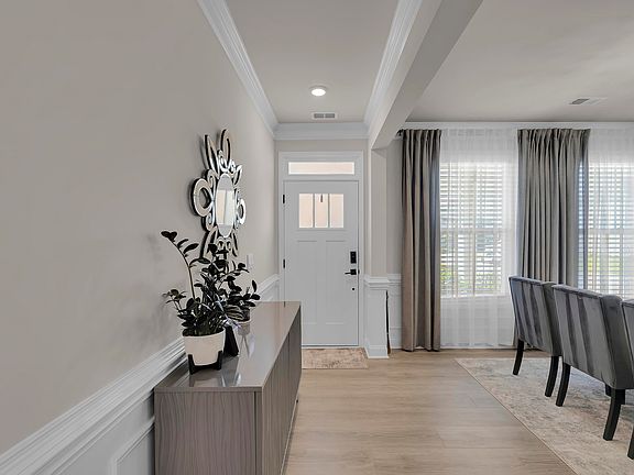 5th image of 4175 Moffre Dr