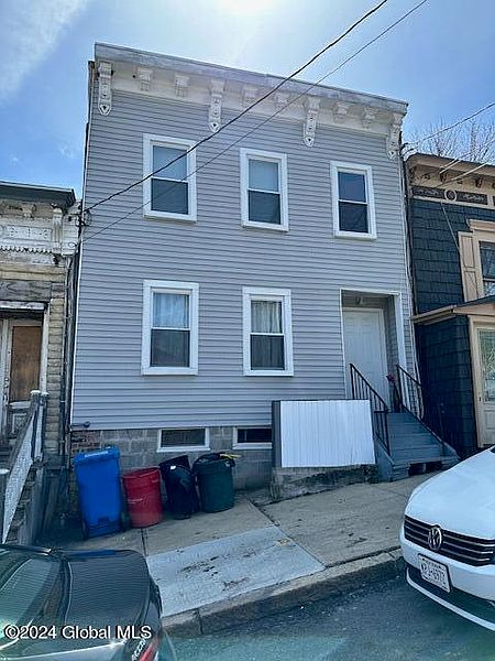2nd image of 6 Sloan Street