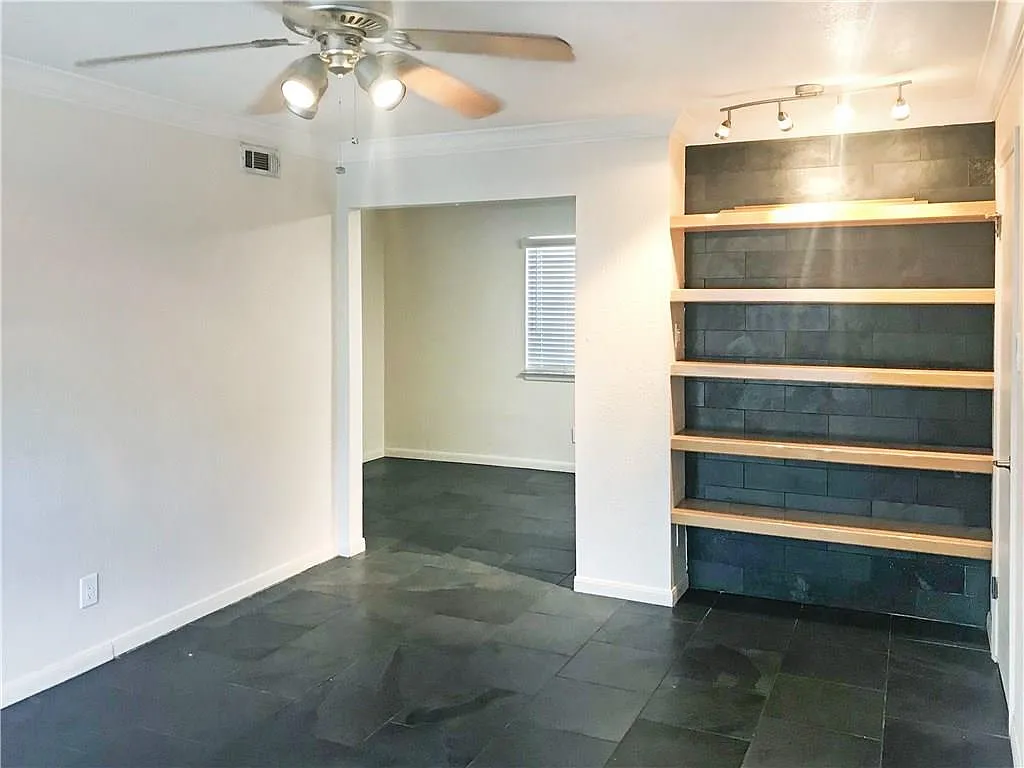 1 bed, 1.0 bath, 732 sqft, $1,475 — Photo 4