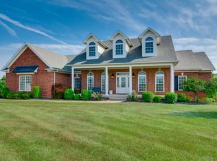 34 Saint James Ct, Fisherville, KY 40023