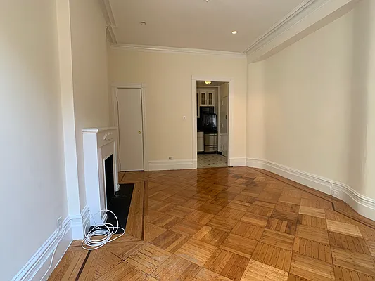 Rented by Halstead Real Estate | media 22