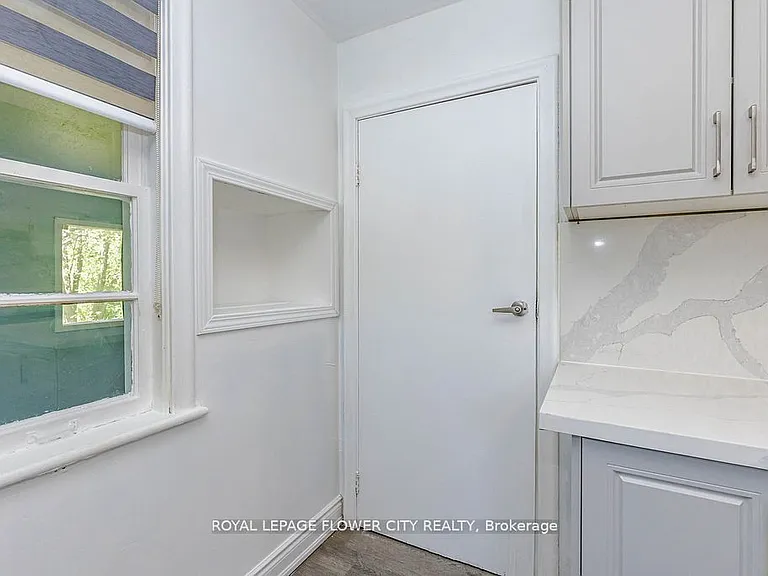 37 Warwick Rd — Photo 27