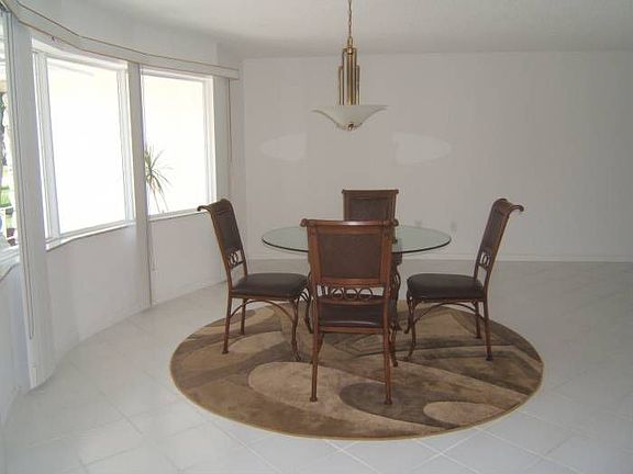 living area w/ bay window