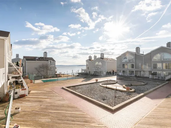 22 Deep water Way #40, Bronx, NY 10464