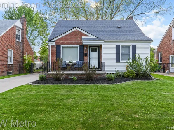 2939 N Connecticut Ave, Royal Oak, MI 48073