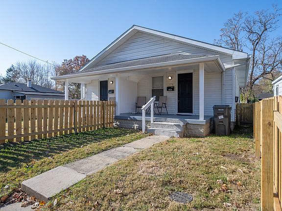 2nd image of 4502 Kingsley Dr #4504