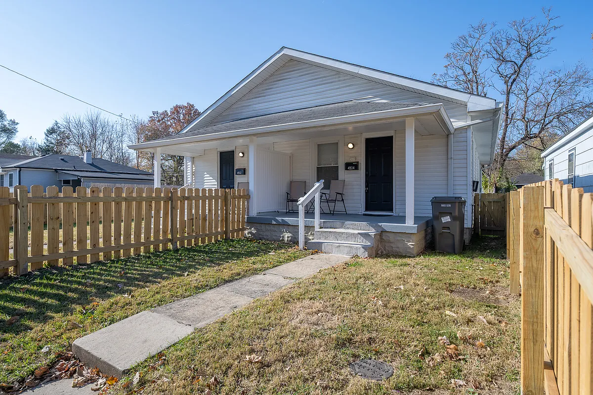 Building Photo - 4502 Kingsley Dr #4504