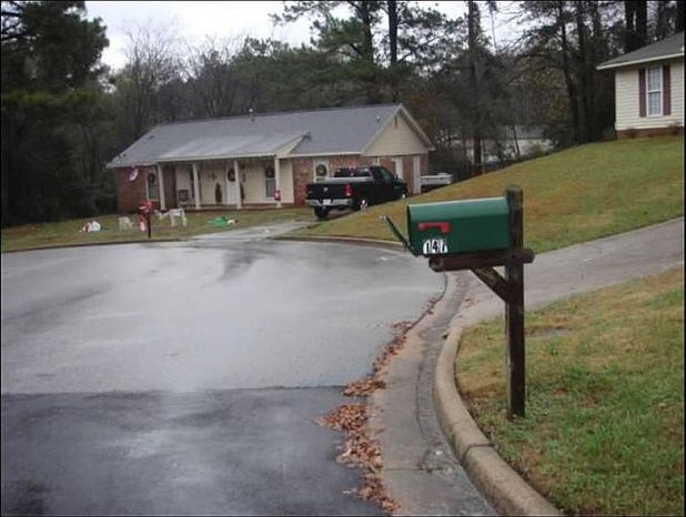 2nd image of 147 W Lynne Dr
