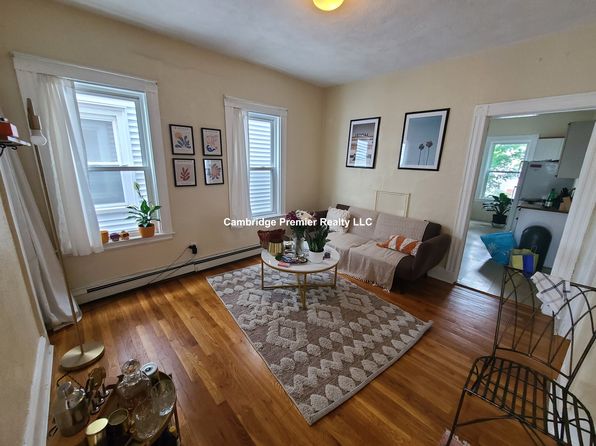 118 Elm St #2