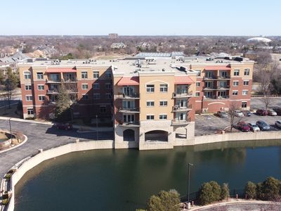 1200 N Foxdale Dr Unit 205, Addison, IL, 60101