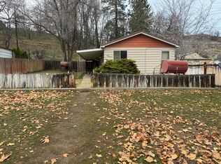 640 Juniper St APT B, Susanville, CA 96130