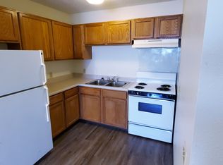 500 W Polk Ave #13920377, Charleston, IL 61920