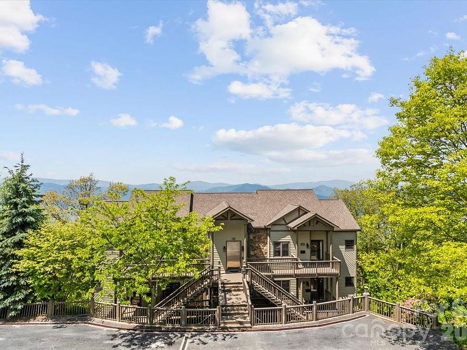 1st image of 30 Club Villa Ct #B2
