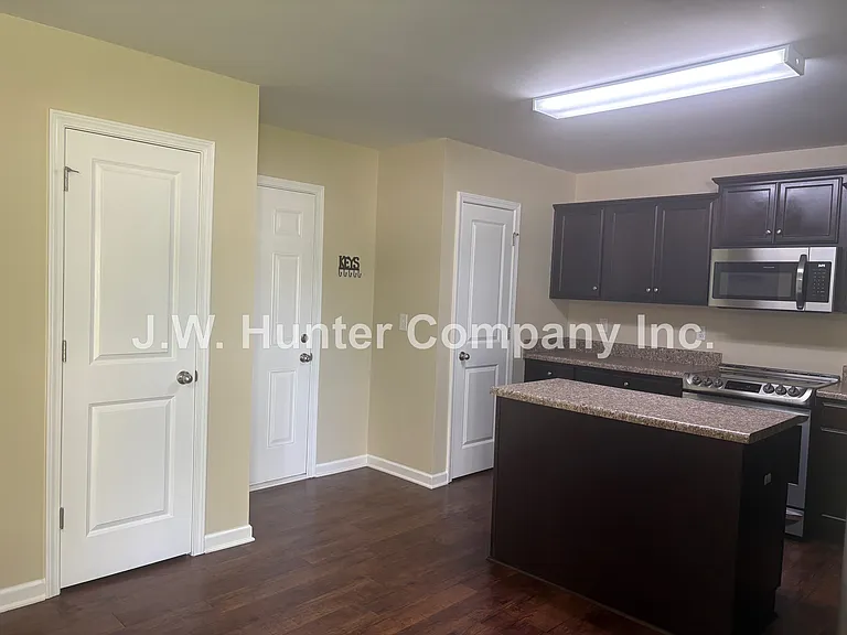 3556 Jetstream Dr NW — Photo 6