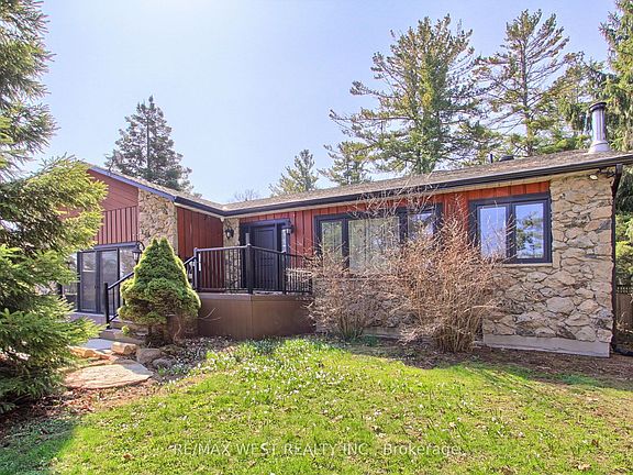 3rd image of 177 Hedge Rd