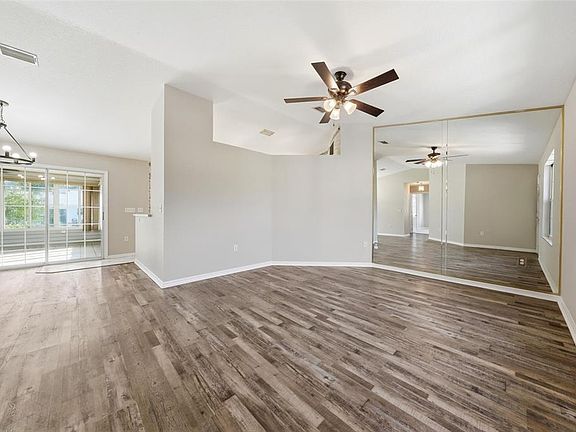 3rd image of 8013 SW 108th Loop