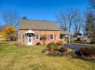 21 E Market St, Lititz, PA 17543