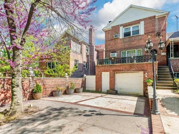 1198 Pelham Parkway S, Bronx, NY 10461