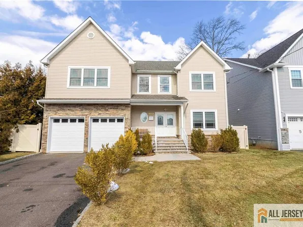 628 New Dover Rd, Colonia, NJ 07067