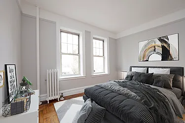 Rented by R New York