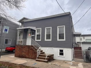 501 Delavan Ave W, Newark, NJ 07107