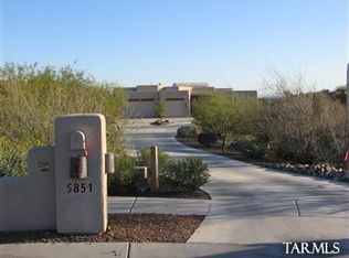 851 W Moore Rd, Oro Valley, AZ 85755