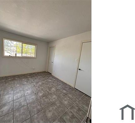 4th image of 2570 Traction Ave #8