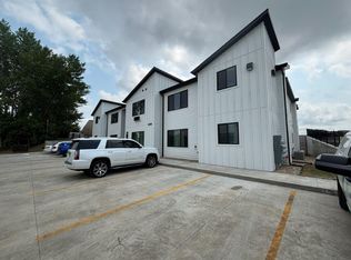1034 Washington Ave S #52E48B964, Madison, SD 57042