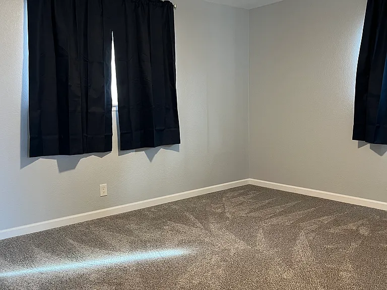 1060 W Abriendo Ave #C — Photo 5