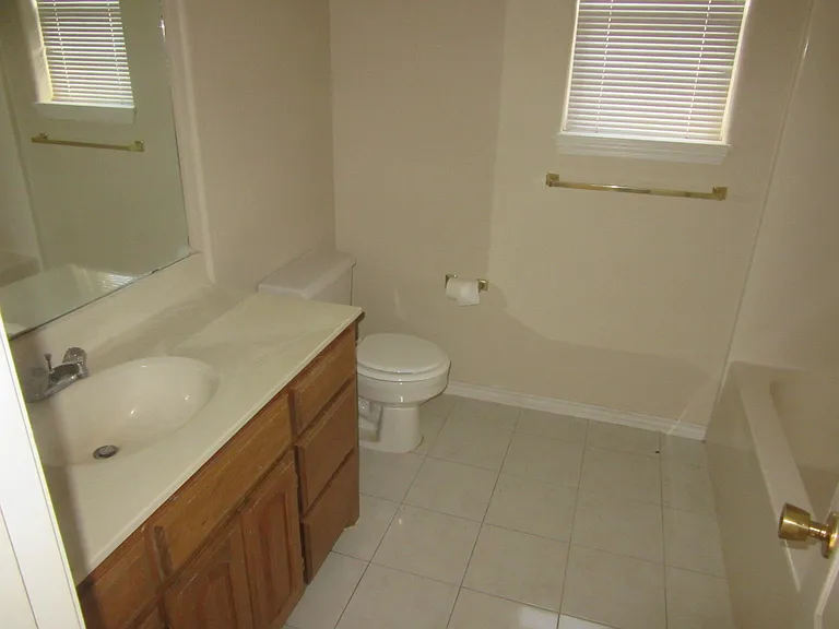 5280 Western Plains Ave — Photo 11