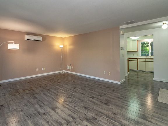 5th image of 4249 S 172nd St