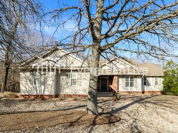 3 Aylesford Ln, Bella Vista, AR 72715