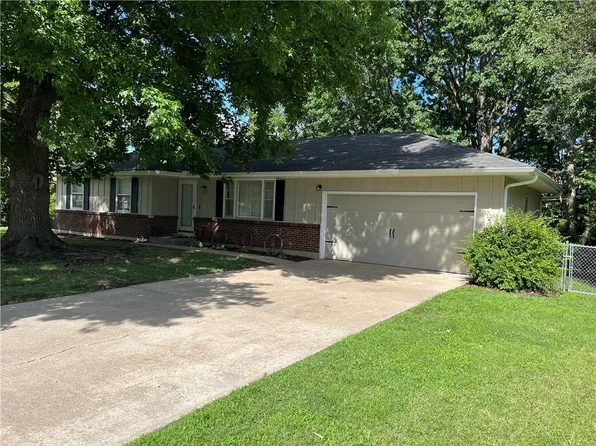 2201 N 64th St, Kansas City, KS 66104