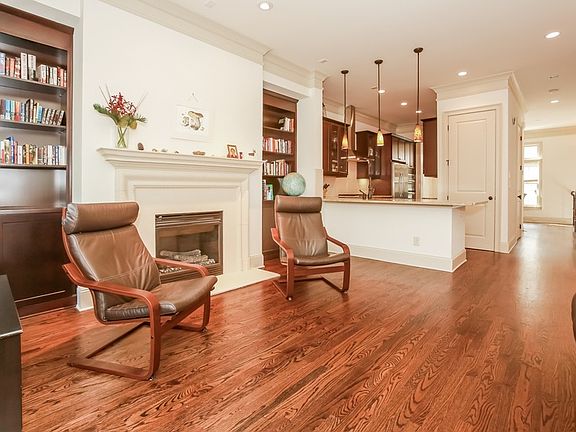 5th image of 491 Ansley Ct NE #305