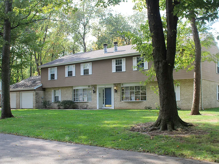 Maple Lane Apartments — Photo 22