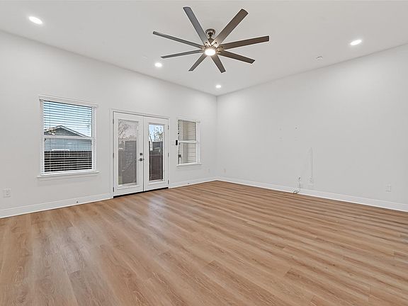 5th image of 6630 Highrock Rd