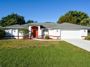 714 SE 20th Ct, Cape Coral, FL 33990