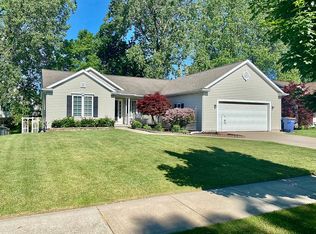 641 Avanti St NW, Grand Rapids, MI 49504