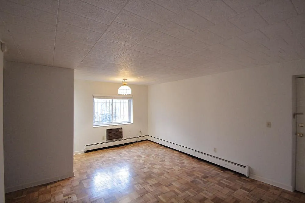 1 bed, 600 sqft, $1,050 — Photo 4