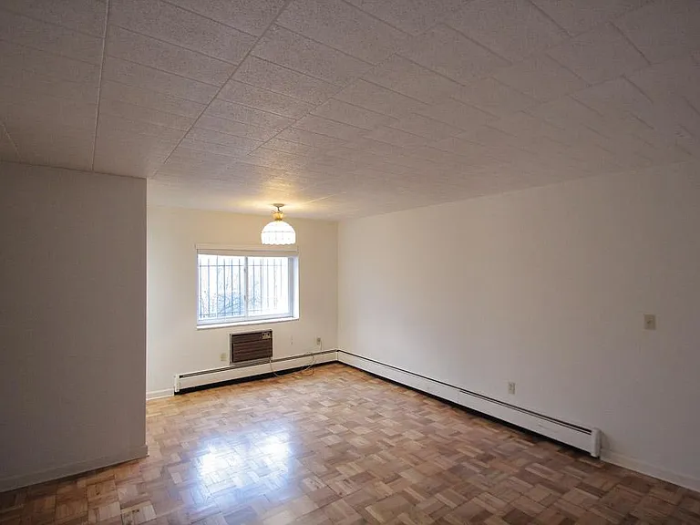 1230 E End Ave #1 — Photo 4