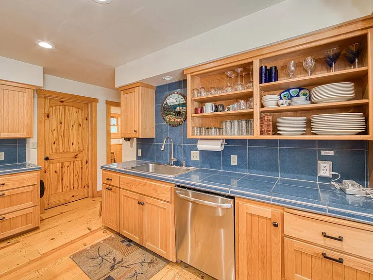 13972 Robin Ln — Photo 14