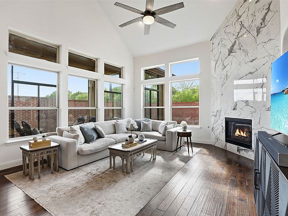 2nd image of 6220 Spieth Rd