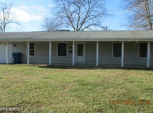 703 W Nettle Tree Rd, Sterling, VA 20164