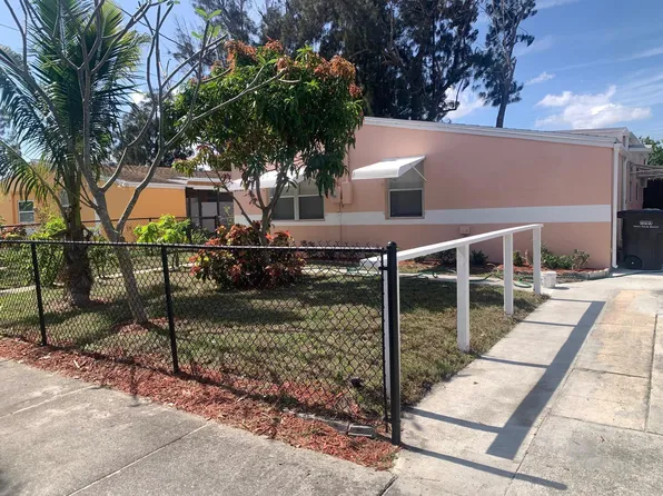 5701 Pinewood Avenue, West Palm Beach, FL 33407
