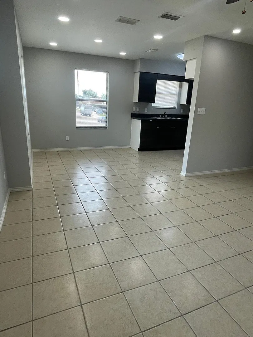 Lot 17 — Photo 4